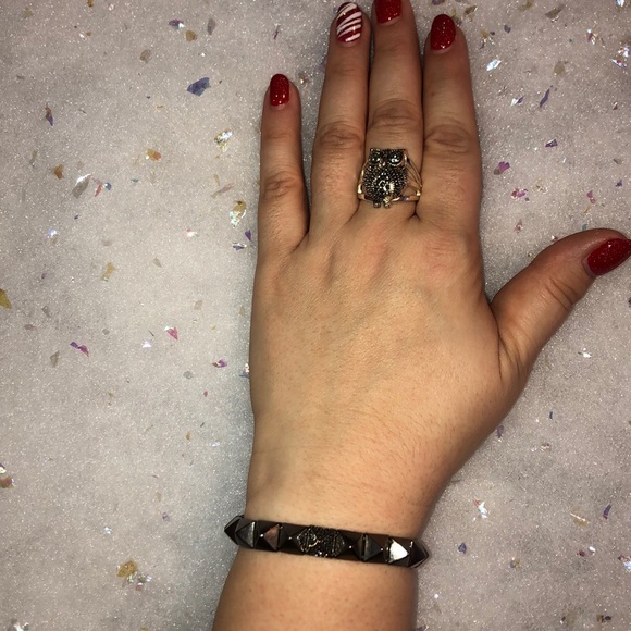 Fossil brand owl necklace, owl ring, and bracelet. - Picture 5 of 6